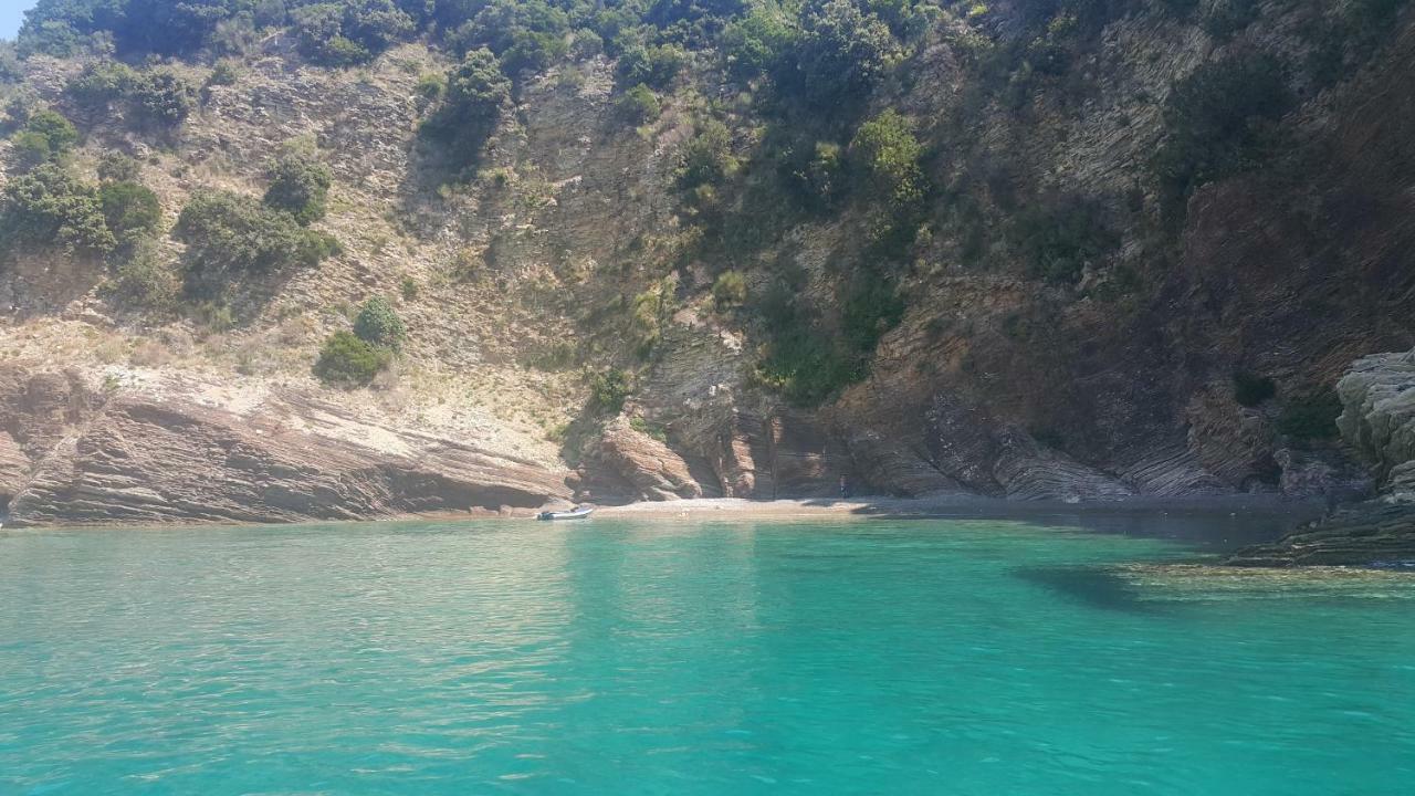 Montenegro Sea Pearl Apartments Petrovac المظهر الخارجي الصورة